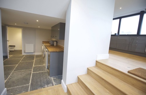 Crackington Haven Cabaña | Pentreath is a spacious and stylish five-bedroom retreat sleeping up to 10 guests