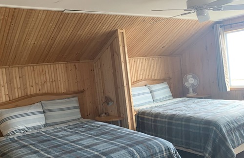 Pentwater Cabaña | Pentwater On-Beach with Private Beach and the Areas’s Best Views