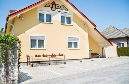 Liptovsky Mikulas Casa | Penzión Ajda