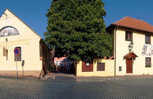 Krivoklat Casa | Penzion a Restaurace Nad Hradem