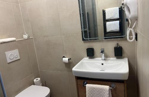 Vizovice Casa | Penzion a Restaurace ZÁMECKÁ VRÁTNICA