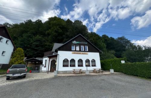 Bela pod Pradedem Casa | Penzion a Rybářská bašta U Jesetera