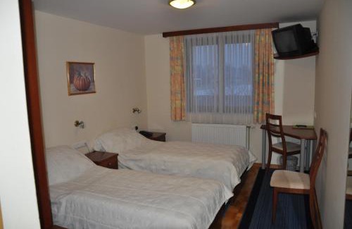 Bezigrad District Casa | Penzion Kmečki Hram