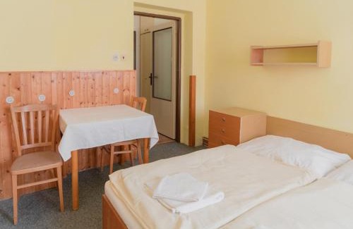 Josefov Dul Casa | Penzion Mája