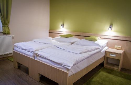 Mikulovice Casa | Penzion Na Netřebě