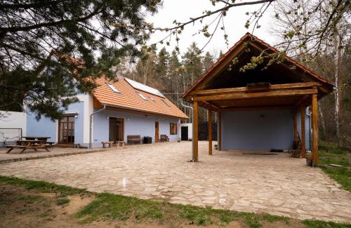 Vlkov Casa | Penzion U hájovny u pískoven - Vlkov