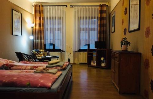 Zlate Hory Casa | Penzion u modrého zvonku