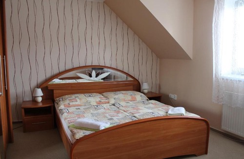 Sezimovo Usti Casa | Penzion U Růže