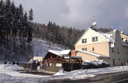 Ostrov Hotel | Penzion54 & Restaurace