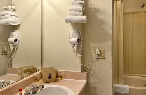 Tulsa Hotel | Peoria Inn