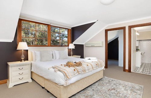 Balaclava Casa | Peppertree Lodge –Ultimate family retreat with a swim spa
