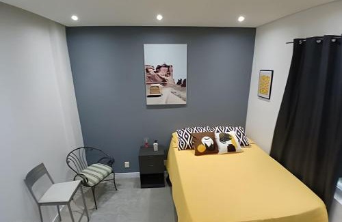 Embare Apartamento | Pequeno Paraíso: Kitnet Aconchegante em Santos