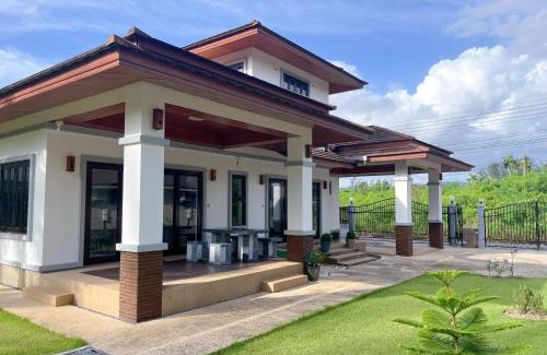 Khuekkhak Villa | Per La Villa Khao Lak