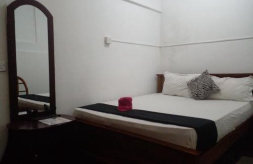 Peradeniya Hotel | Peradeniya Green Mount Hotel