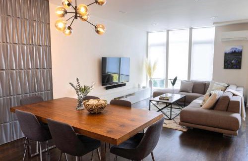 Fremont Casa | Perch - 47th Elegance