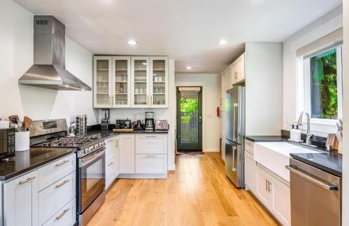 North Beach/Blue Ridge Casa | Perch - Ballard Delight