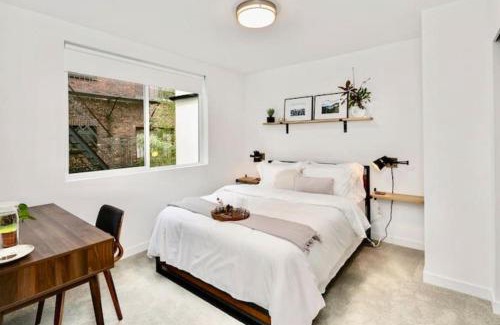 Broadway Casa | Perch - Capitol Luxe Eight