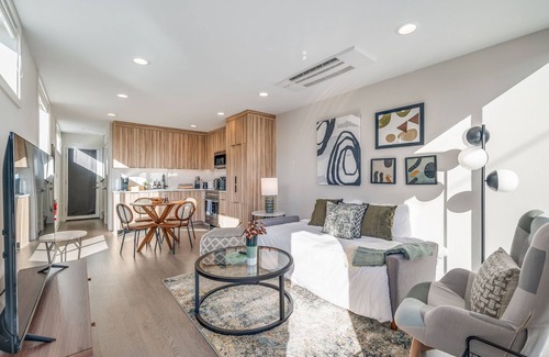 Fremont Casa | Perch - Dayton Dream: Cozy and Modern Home | Parking and City View