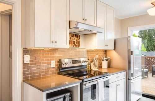 East Queen Anne Casa | Perch - Explore the heart of Queen Anne! A serene home just a short stroll from a lively district!