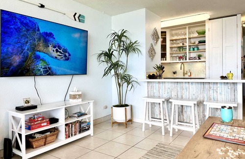 Maalaea Apartamento | Perch - Maalaea Banyan: Oceanfront 1BR | 20 Steps To Beach