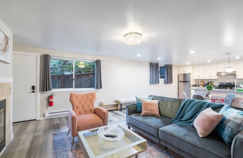 North Queen Anne Apartamento | Perch - Queen Ann Flat: Spacious and Cozy 2BR home w/ Parking