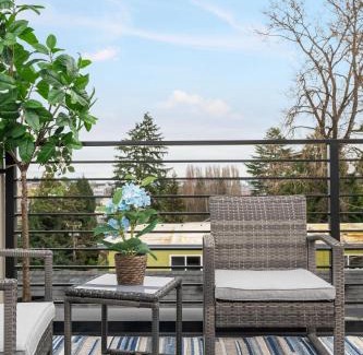North Queen Anne Casa | Perch - The Ashworth 69