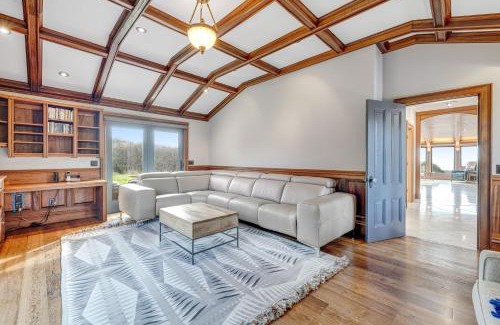 Mendocino Casa | Perched on the Bluff - Main Home