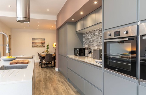 Stratford-upon-Avon Cabaña | Percy House - sleeps 6 guests in 3 bedrooms