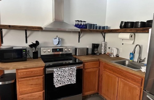 Gardiner Apartamento | Peregrine Nest- Spacious apartment close to Yellowstone, tons of wildlife