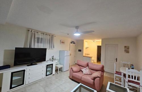 Los Gigantes Apartamento | Perfect Getaway in Los Gigantes, Shared Pool-WiFi