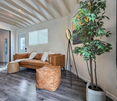 Ladera Heights Casa | Perfect 1-BR Spot Near LAX, SoFi and Forum - MK2-LAD
