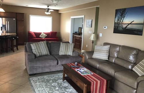 Geneva Condominio | PERFECT 2br/2ba Lakeview Condo-Open concept-9/10,2025-4/20, 2026 rent 3/4th free