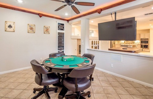 MacDonald Highlands Casa | Perfect 5Bed 3Bath Vacay in Las Vegas!