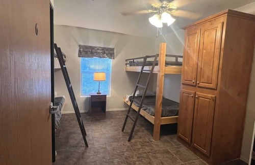 Mayhill Complejo | Perfect 8-bedroom cabin in Mayhilln@ Sacramento Mountain Retreat