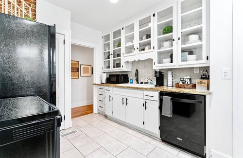 Albemarle Casa | Perfect Albemarle Getaway Steps From Main Street!