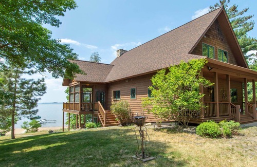 Pequot Lakes Casa | Perfect Beach on Whitefish Gold Coast