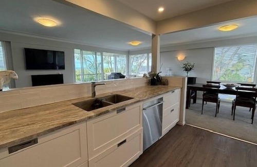 Castor Bay Casa | Perfect blend of nature and comfort .