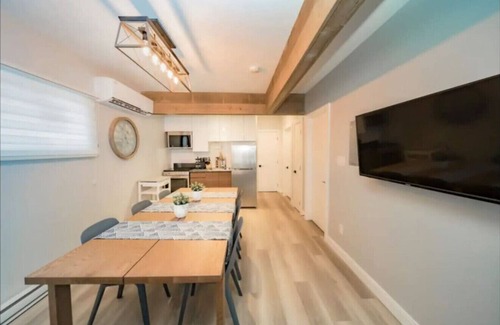 Niagara Falls Apartamento | Perfect Canadian Multi-Family or Group Getaway!