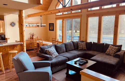 Redmond Chalet De Esquí | Perfect Central Oregon Chalet