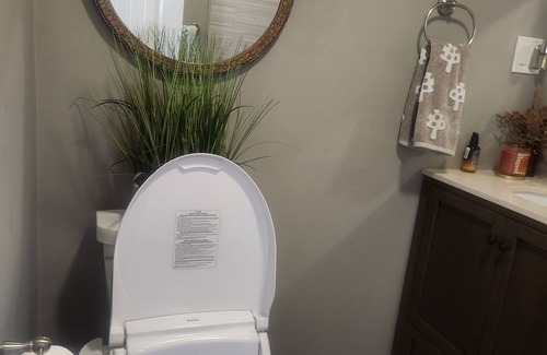 Downey Cama Y Desayuno | Perfect charming home with ac