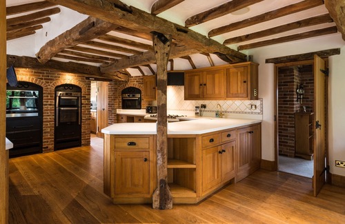 Stafford Cabaña | Perfect Country Cottage for large groups