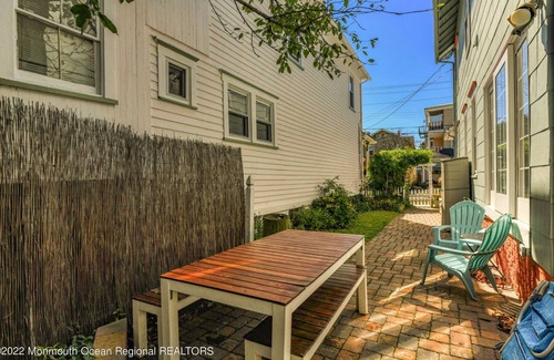 Ocean Grove Casa | Casa de playa familiar perfecta, a pie de TODO!