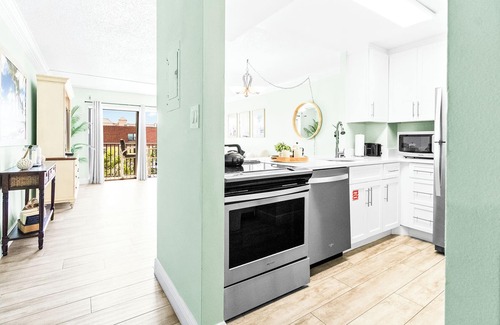 Banana River Estates Condominio | Unidad familiar junto al muelle de Cocoa Beach