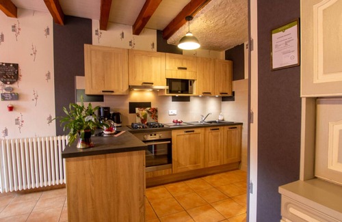 Limeuil Cabaña | Casa rural renovada con jardín, juegos, terraza y Wifi, cerca de Bugue y Limeuil