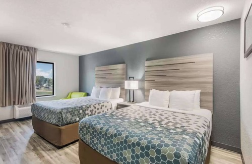 Lovington Hotel | Perfect for Budget Conscious Traveler | 4 Rooms w/ Free Parking
