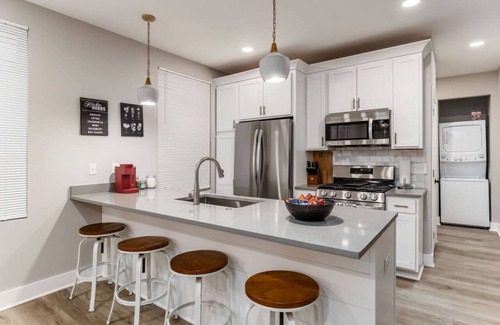 Livingston Park Casa | 10) Perfect for companies!