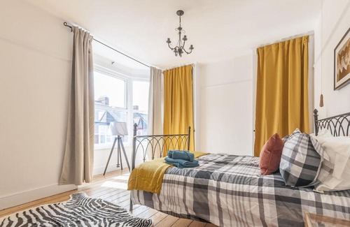 Exeter Casa | Perfect for contractors and families!
