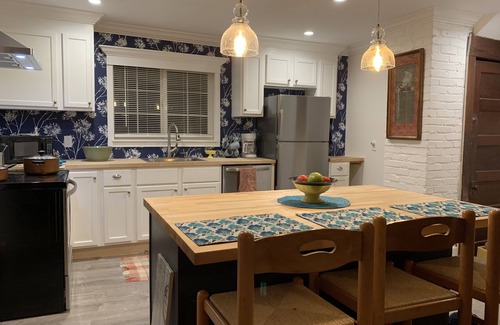 Livingston Manor Casa | Perfect for entertaining. In-town hide-away Pet friendly
