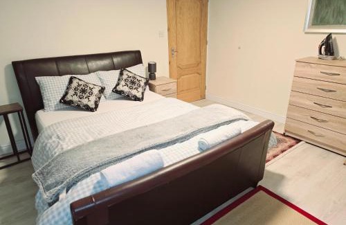 Seisdon Apartamento | Perfect for exploring Birmingham