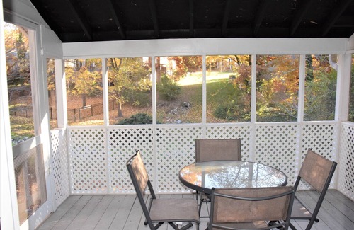 Greensboro Casa | Perfect for Extended Stays! Spacious 4-bedroom, Great Location!